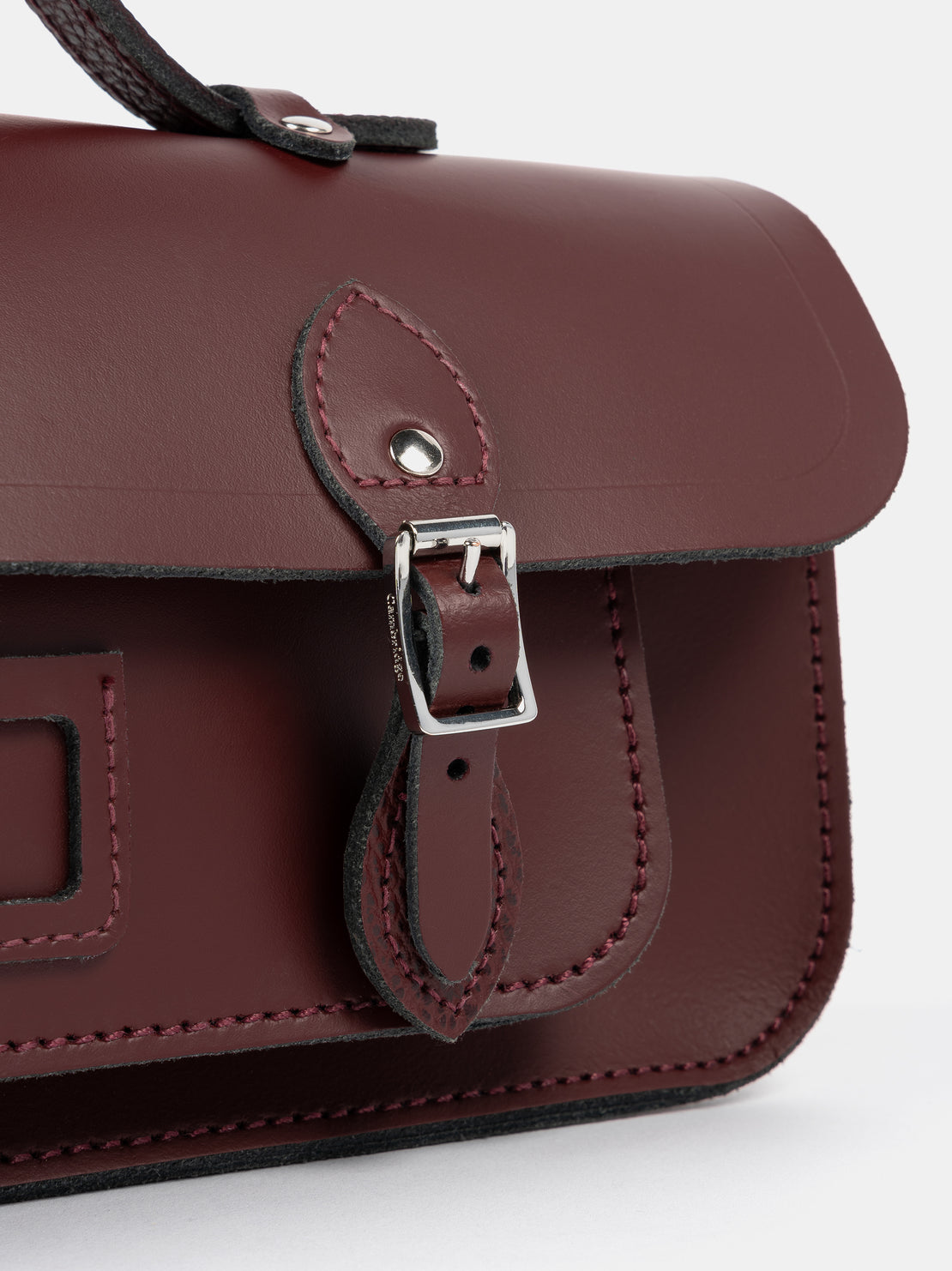 Long Leather Satchel with Magnetic Closure in Oxblood Detail Shot 2