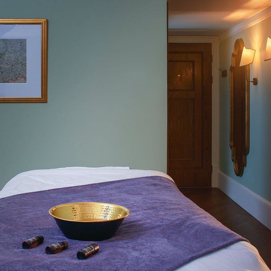 Time to Relax at the University Arms - Cambridge Satchel