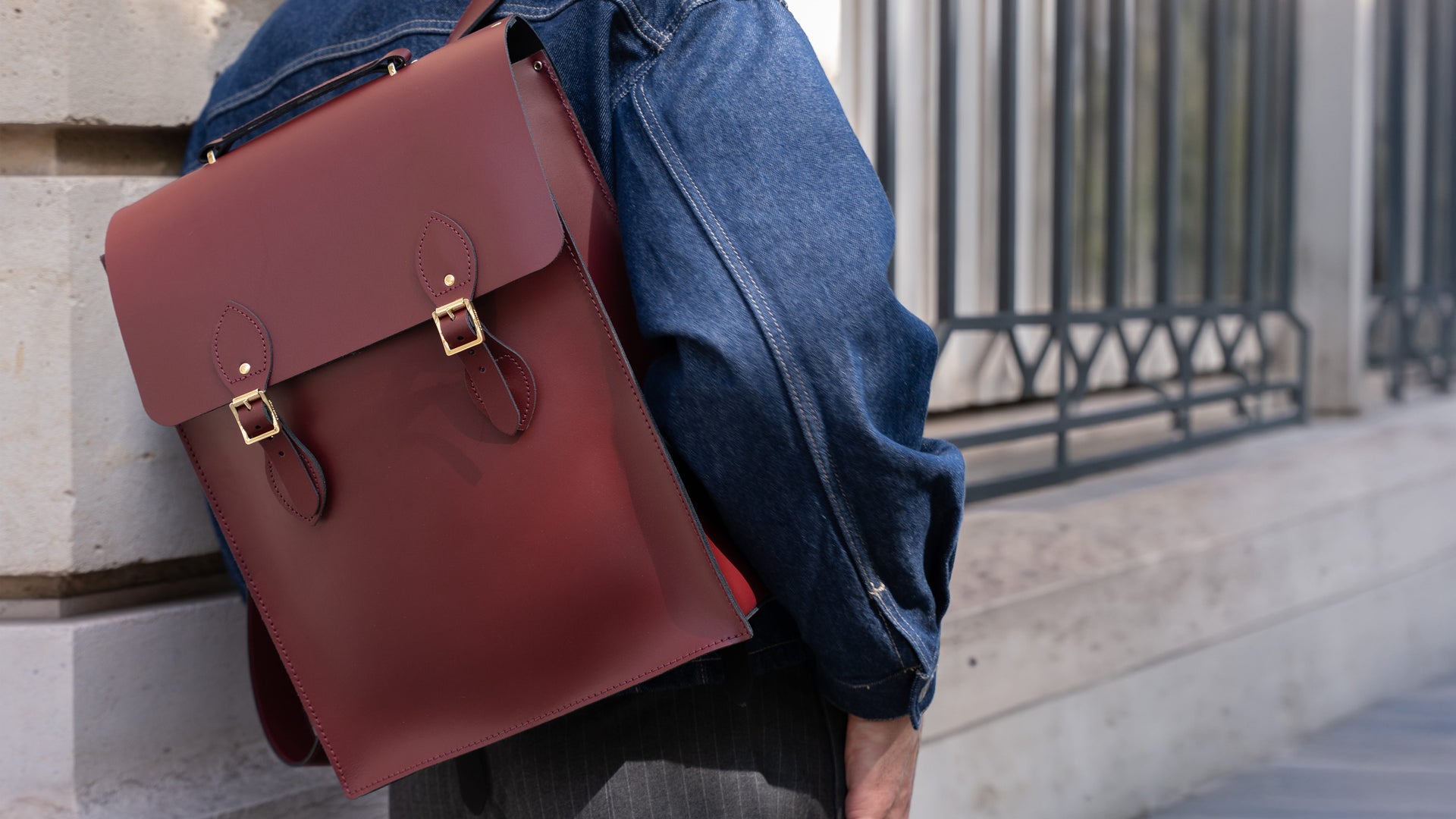 The Flâneur Backpack - Oxblood