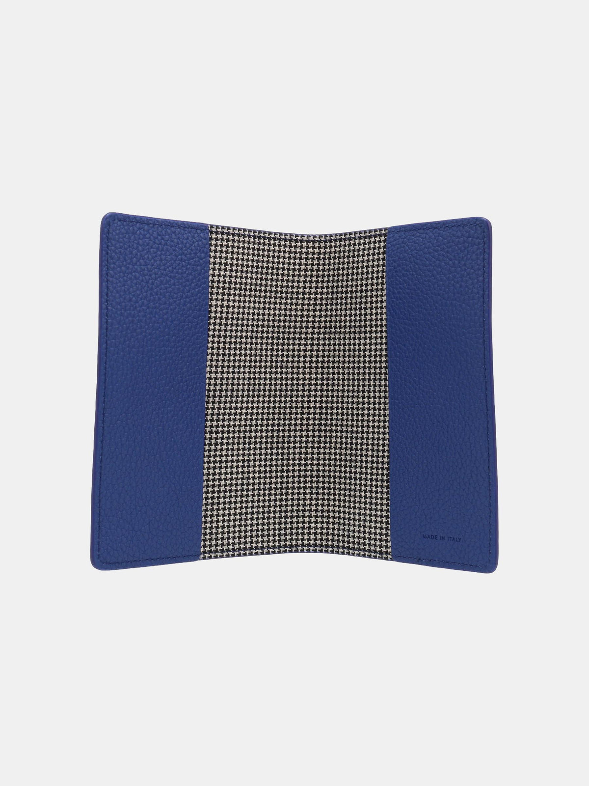 The Passport Cover - True Blue