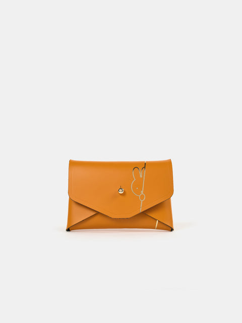 Hiding Miffy Mini Purse Carrot