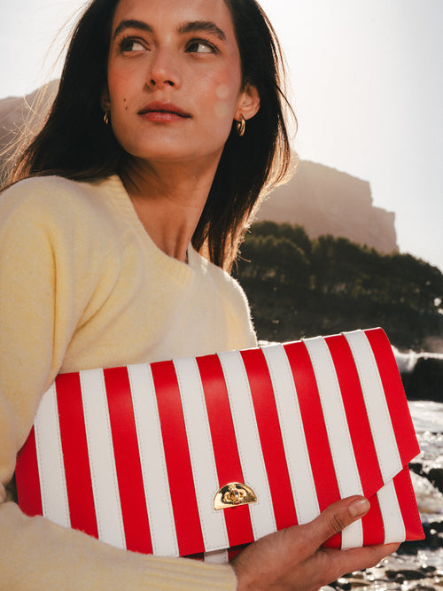 The Oversized Twist Lock Pouch - Bright Red & Brilliant White