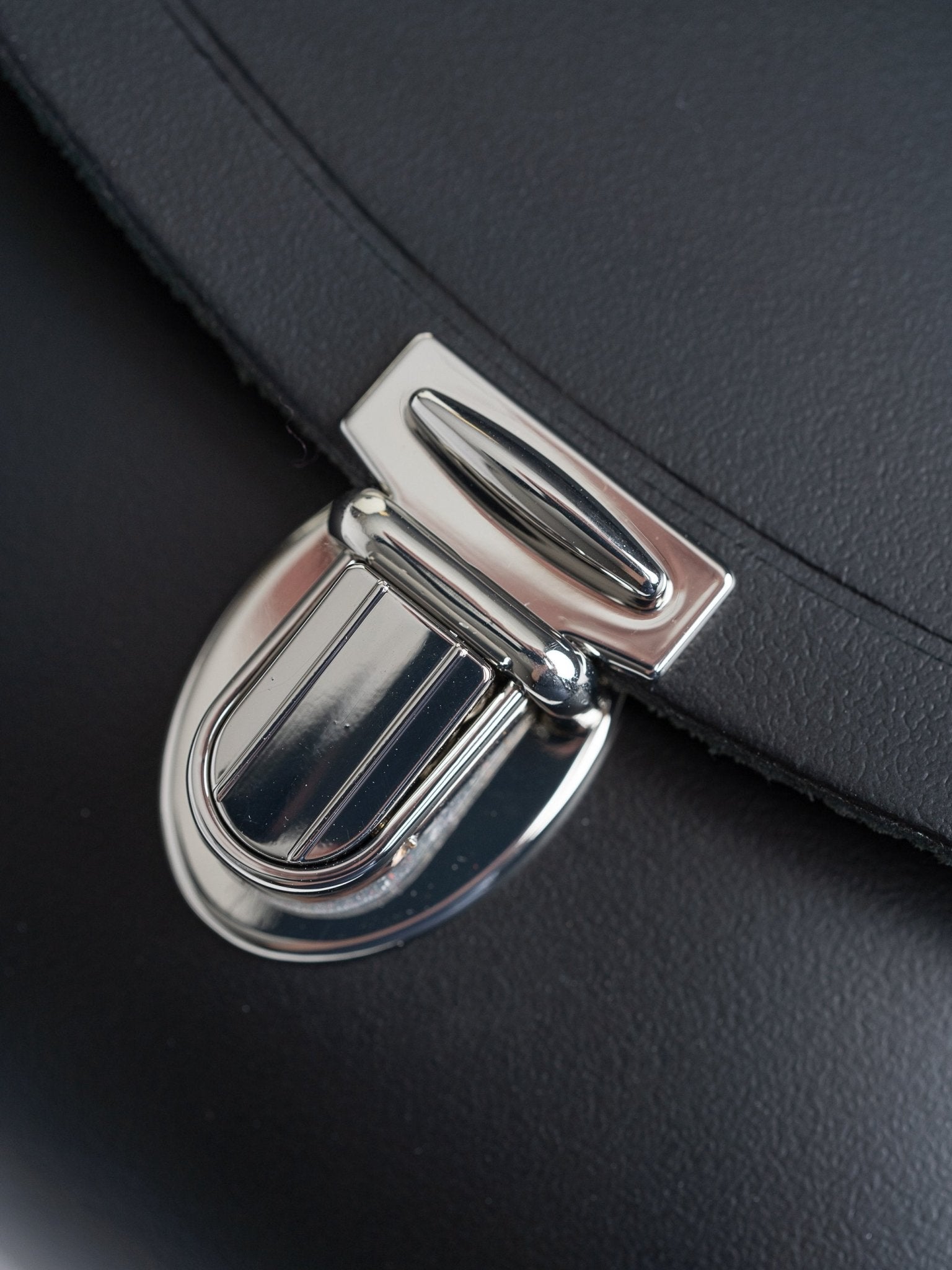 The Pushlock - Black - Cambridge Satchel
